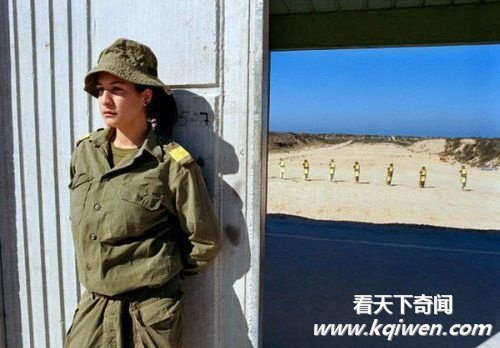 ��ɫ��ǰŮ���ϴ����谢����������Ƭ������(��ͼ)